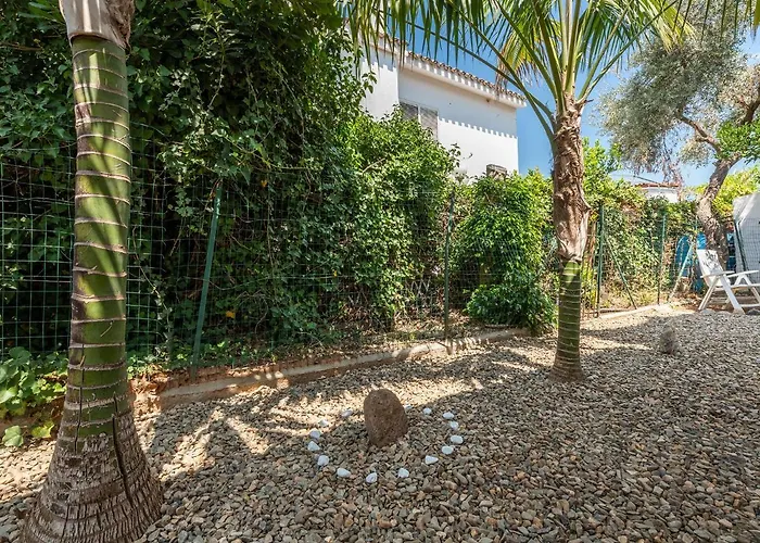 Bed and Breakfast Il Giardino dell'Arte Capoterra