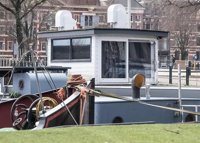 Hotel Houseboat-Amsterdam