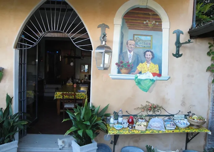 Bed and Breakfast The Tower Of The Old King Desenzano del Garda