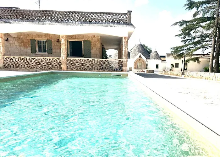 Otto Trulli Apulian Country House Noci
