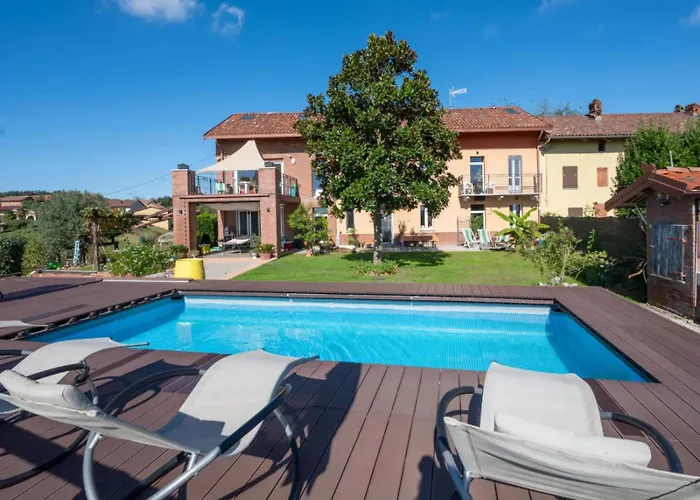 Bed and Breakfast Helix 1912 San Damiano dʼAsti
